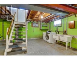 18 LAURENTIAN DRIVE S - 26