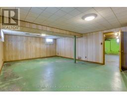 18 LAURENTIAN DRIVE S - 30