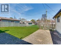 18 LAURENTIAN DRIVE S - 34