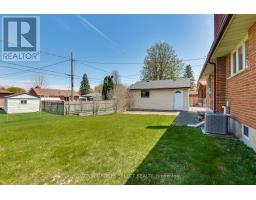 18 LAURENTIAN DRIVE S - 35