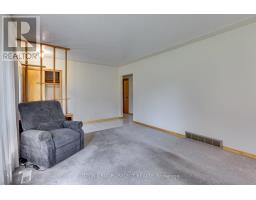 18 LAURENTIAN DRIVE S - 8