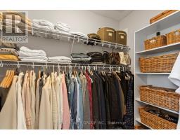 5 - 727 APRICOT DRIVE - 25