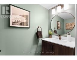 5 - 727 APRICOT DRIVE - 37