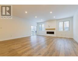 14 - 175 GLENGARIFF DRIVE - 13