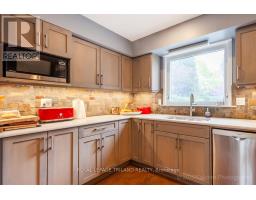 54 RUNNYMEDE CRESCENT - 14