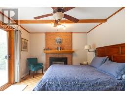 54 RUNNYMEDE CRESCENT - 20