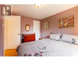 54 RUNNYMEDE CRESCENT - 28