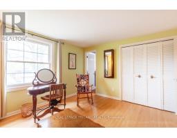 54 RUNNYMEDE CRESCENT - 36