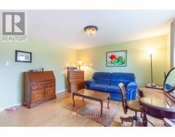 54 RUNNYMEDE CRESCENT - 37