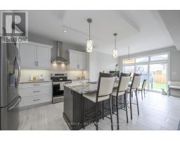 39 VIOLET COURT - 13