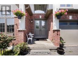 207 UNION AVENUE - 3