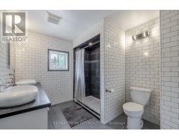 7641 LAKESHORE ROAD - 12