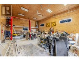 7641 LAKESHORE ROAD - 27