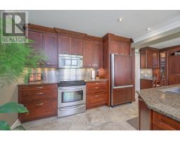 63 MARTINET AVENUE - 8