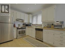 10372 SHERWOOD CRESCENT - 11