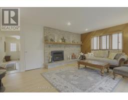 10372 SHERWOOD CRESCENT - 16