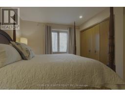 10372 SHERWOOD CRESCENT - 30