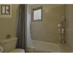 10372 SHERWOOD CRESCENT - 34