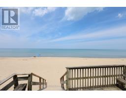 10372 SHERWOOD CRESCENT - 44