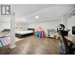 19 - 231 WINDSOR AVENUE - 33