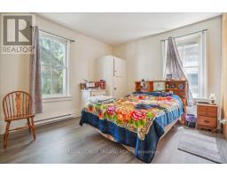 85 KENT STREET N - 14