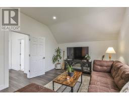 12 WELDON AVENUE - 11