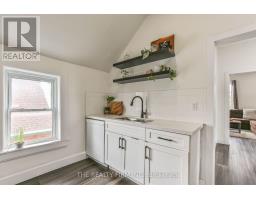 12 WELDON AVENUE - 14