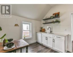 12 WELDON AVENUE - 15