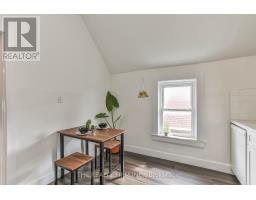12 WELDON AVENUE - 16