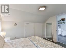 12 WELDON AVENUE - 21