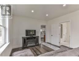 12 WELDON AVENUE - 34