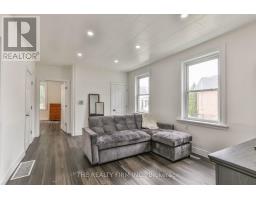 12 WELDON AVENUE - 36