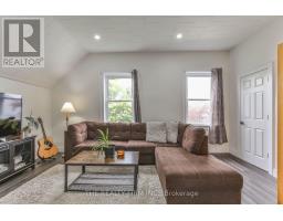 12 WELDON AVENUE - 8