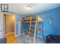 31 MILFORD CRESCENT - 35