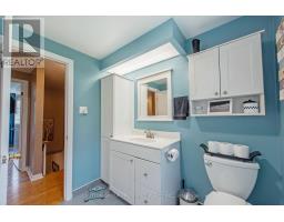 31 MILFORD CRESCENT - 38