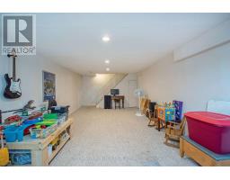 31 MILFORD CRESCENT - 42