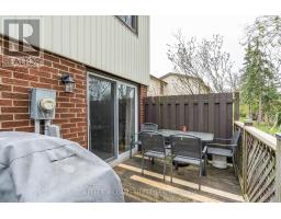 40 - 971 ADELAIDE STREET S - 30