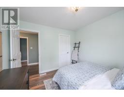 28 STONEFIELD LANE - 34