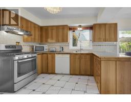 66 NANETTE DRIVE N - 14