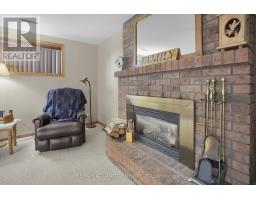 463 BARKER STREET - 21