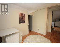 1051 RICHMOND STREET - 36