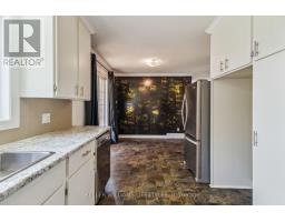 4 ANNE CRESCENT - 17