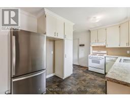4 ANNE CRESCENT - 18
