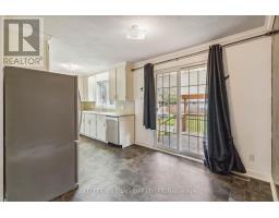 4 ANNE CRESCENT - 22