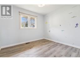 4 ANNE CRESCENT - 26
