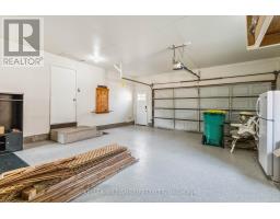 4 ANNE CRESCENT - 36