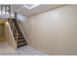 32 - 1919 TRAFALGAR STREET - 22
