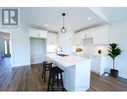 7 DOERR COURT - 5