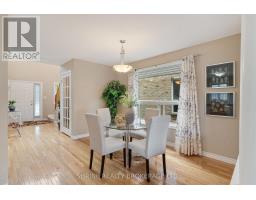 809 QUEENSBOROUGH CRESCENT - 16