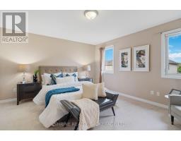 809 QUEENSBOROUGH CRESCENT - 22